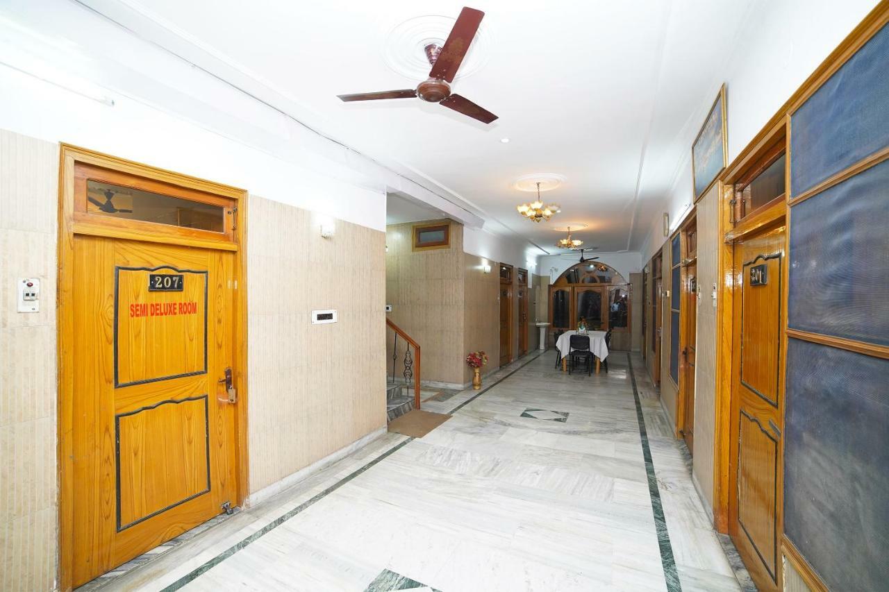 Oyo 39543 Hotel Kk Pantnagar Eksteriør billede
