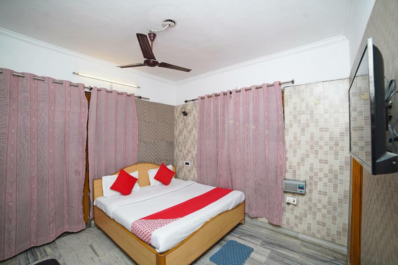 Oyo 39543 Hotel Kk Pantnagar Eksteriør billede