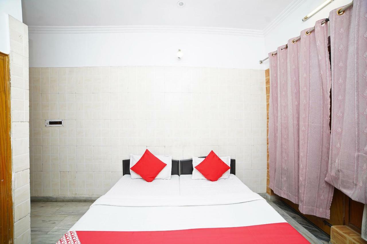 Oyo 39543 Hotel Kk Pantnagar Eksteriør billede