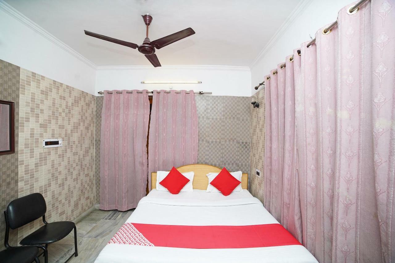 Oyo 39543 Hotel Kk Pantnagar Eksteriør billede