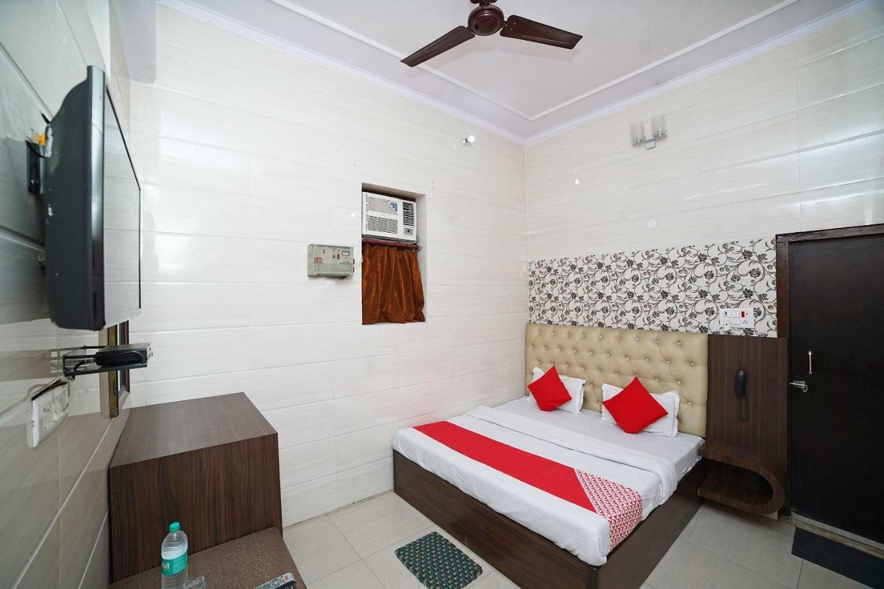 Oyo 39543 Hotel Kk Pantnagar Eksteriør billede